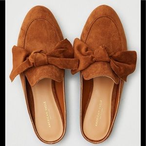 🌷 AE American Eagle Suede Bow tie Cognac Mules